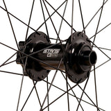 STAN'S NOTUBES - FLOW EX3 27.5" WHEEL - E-SYNC HUB CLOSE UP