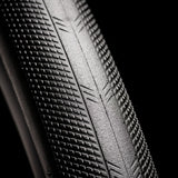 GOODYEAR - 700C CONNECTOR SLICK - CLOSE UP CENTRE TREAD PATTERN